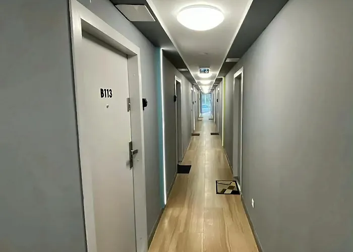 Goldhome Aparthotel